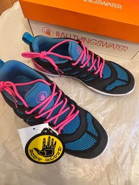 NWT Body Glove Hybrid Shoes